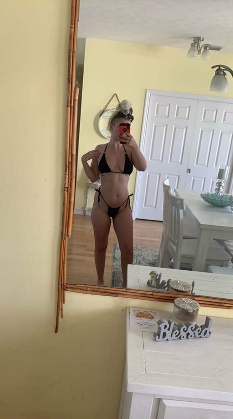 Alasti lekkinud OnlyFans-i pilt Thaslinkytwinkyshow