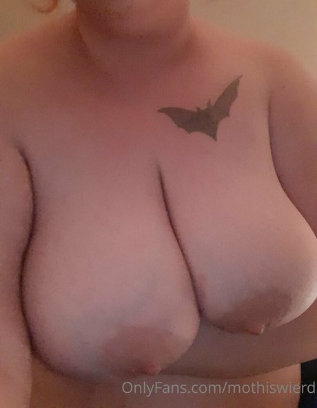 Naken läckt OnlyFans-bild av Mothisweird