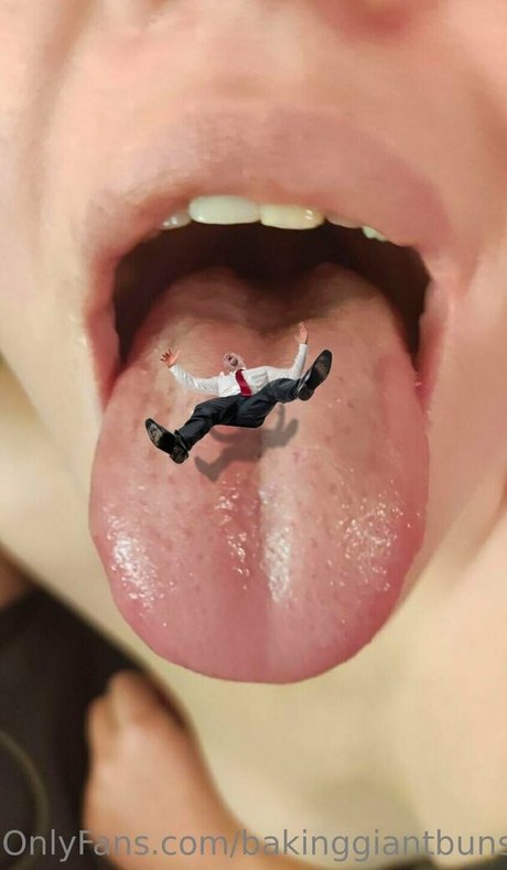 Nahá fotka uniklých OnlyFans od Bakinggiantbuns