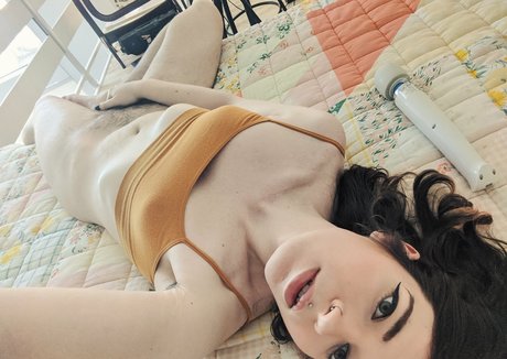 Nacktes geleaktes OnlyFans-Foto von Wildflowerfaye