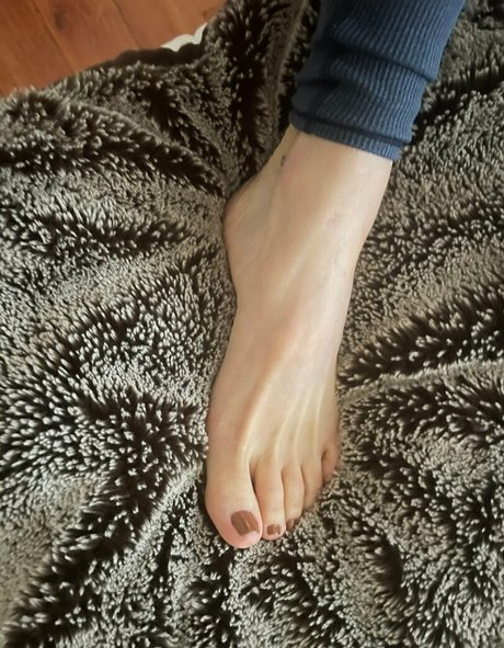 Legsfeetrepeat