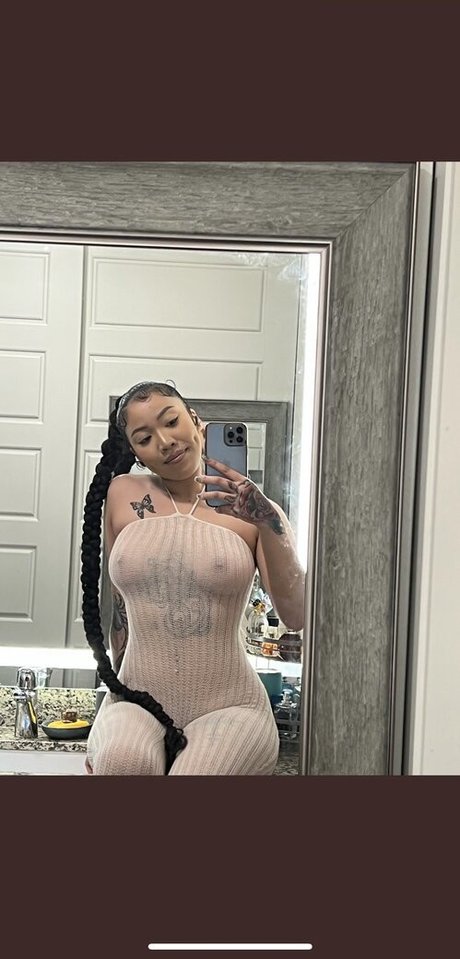 Nahá fotka uniklých OnlyFans od Faiygo