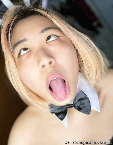 Naken läckt OnlyFans-bild av Sacredsword429
