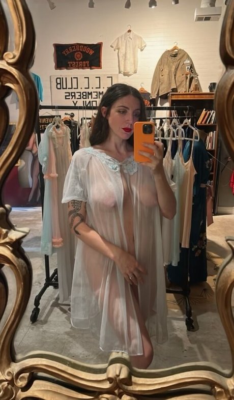 Naken lekkede OnlyFans-bilde av Prettysadiereed