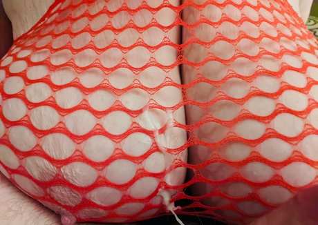 Bigboobscouple