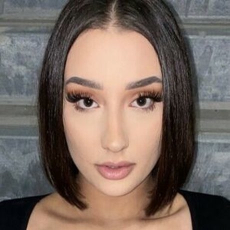 Carla Dior