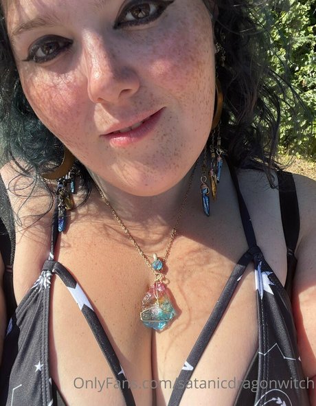 Satanicdragonwitch