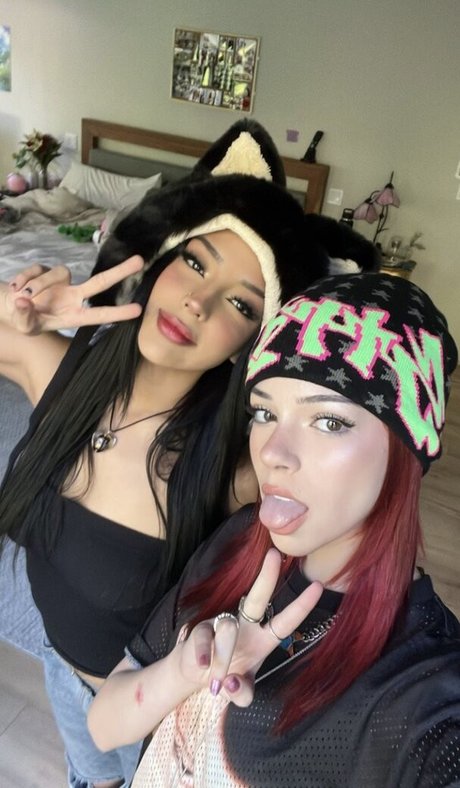 Naken läckt OnlyFans-bild av Pami Baby