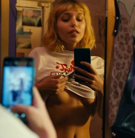 Naken läckt OnlyFans-bild av Amanda Campana