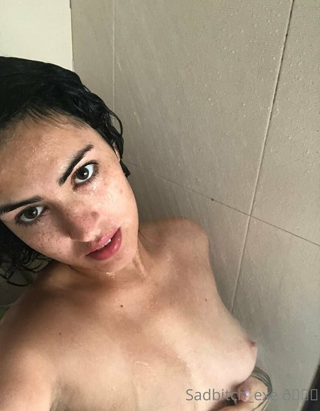 Photo nue de fuite OnlyFans de Sadbitchexe