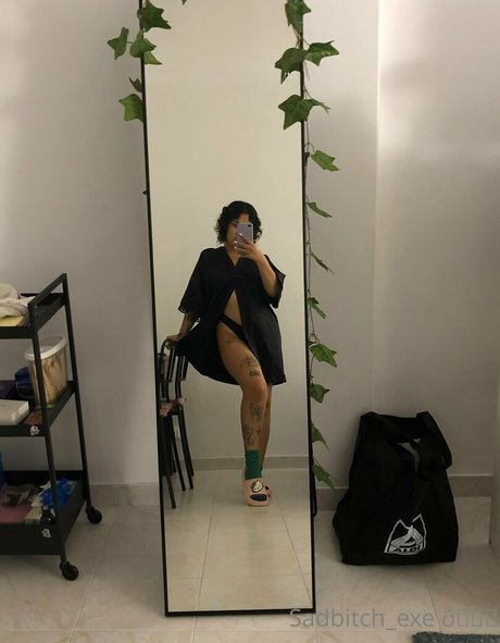 Nahá fotka uniklých OnlyFans od Sadbitchexe