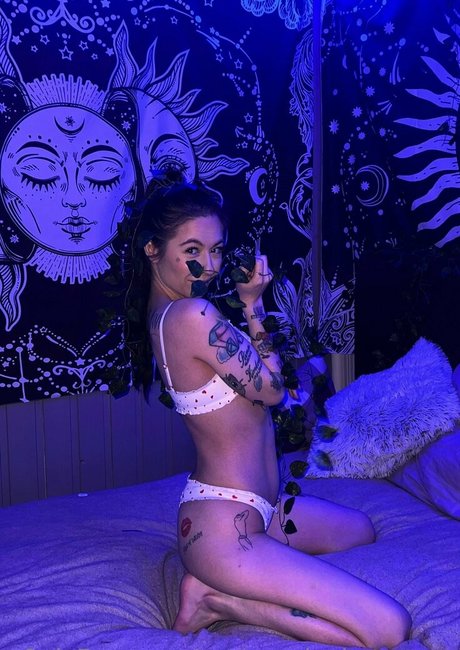Обнаженная фотография утечки OnlyFans от Vesteraalenhotmama