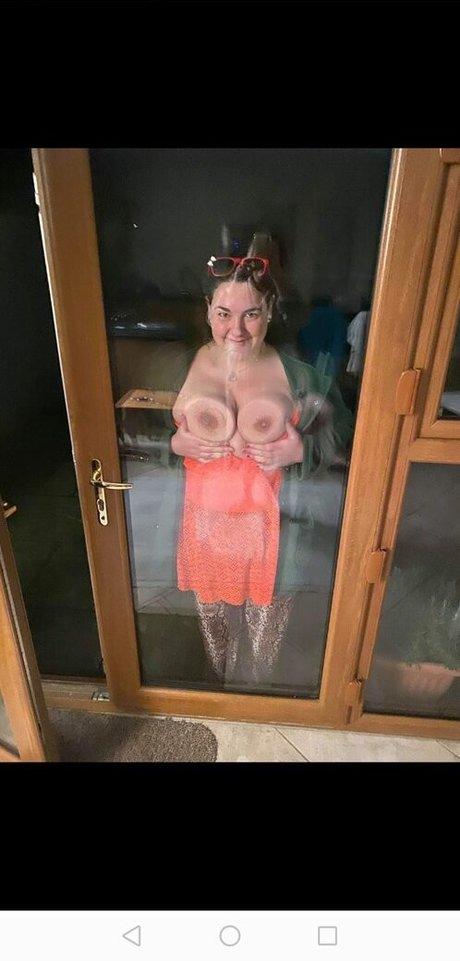 Nøgent lækket OnlyFans-billede af Tina Clenaghan New Walk