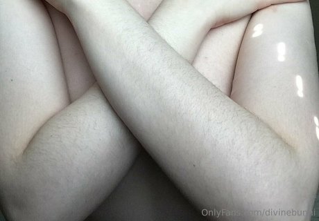 Divinebunni  nude leaked OnlyFans photo