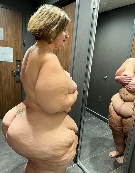 Bigbootyasshley