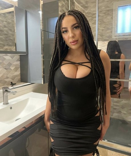 Naken lekkede OnlyFans-bilde av Lysa Dsn  Lysarnn
