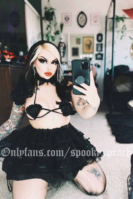 Spookyxpeach