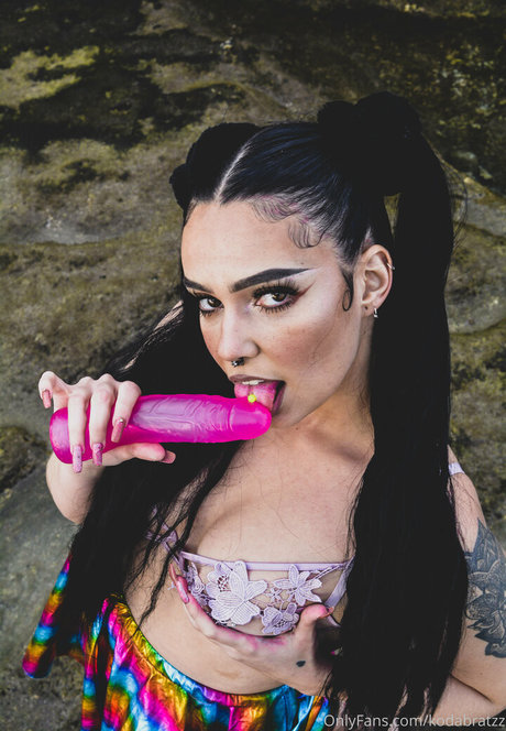 Nahá fotka uniklých OnlyFans od Kodabratzz