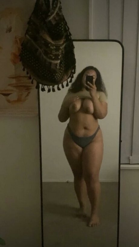 Nahá fotka uniklých OnlyFans od Makeitsnoh