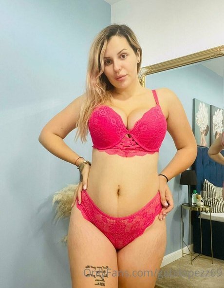 Nahá fotka uniklých OnlyFans od Gabilopezz69