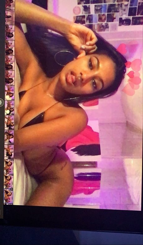 Nahá fotka uniklých OnlyFans od Xjaffy