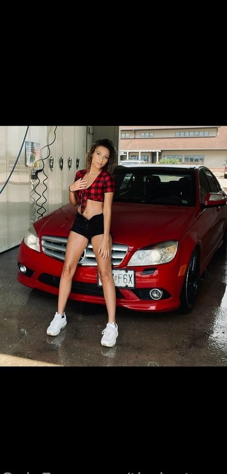 Nahá fotka uniklých OnlyFans od Thejestersqueen
