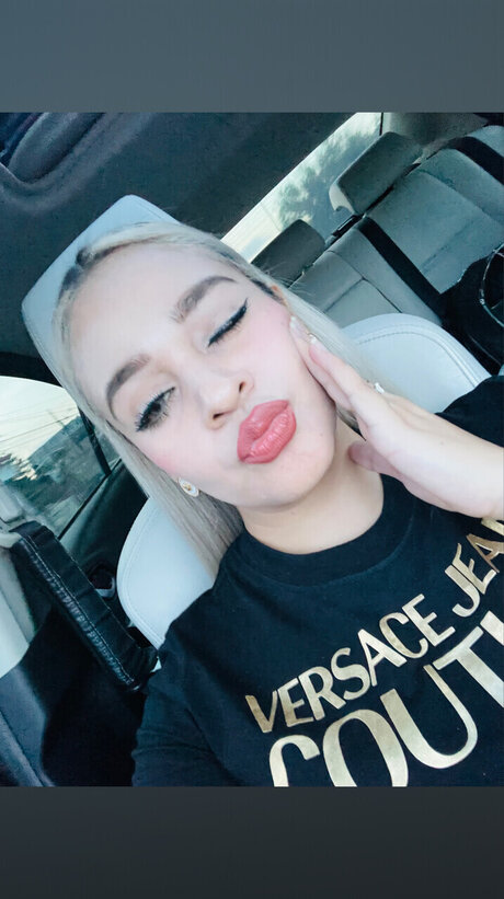 Naakte gelekte OnlyFans-foto van Jackie