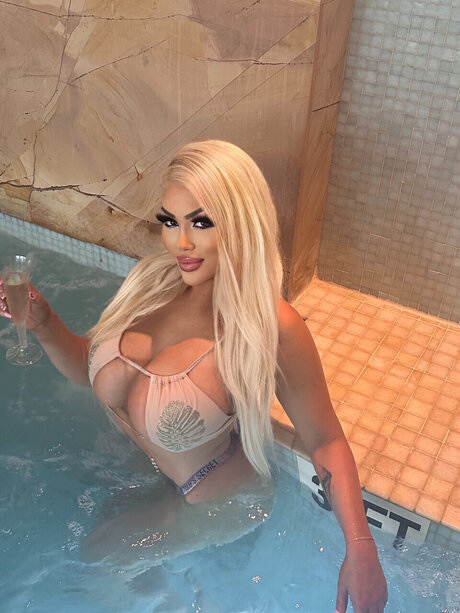 Naken läckt OnlyFans-bild av Malena
