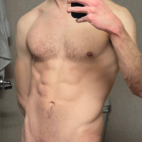 Naakte gelekte OnlyFans-foto van Countyfarmer
