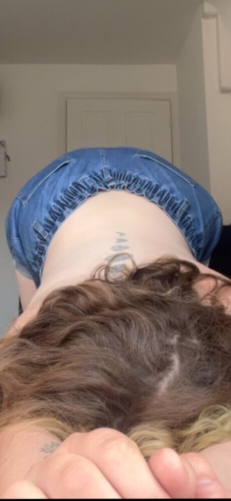 Naken läckt OnlyFans-bild av Lolablue22