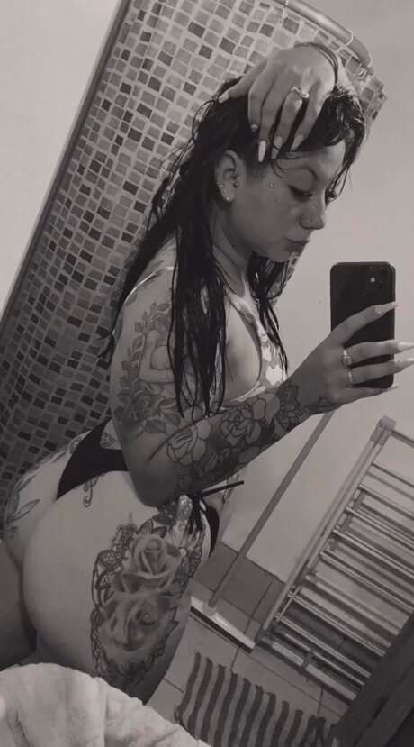 Naken lekkede OnlyFans-bilde av Tu Bebina 