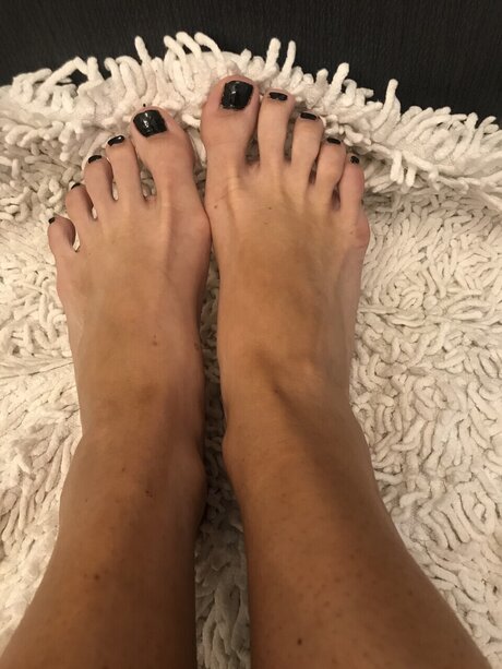 Foto di nudo di fuga di OnlyFans di Feet Lovers