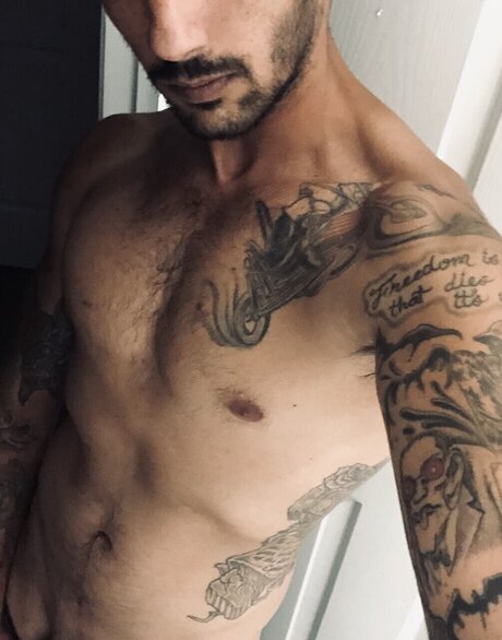 Alasti lekkinud OnlyFans-i pilt Trugypsy1