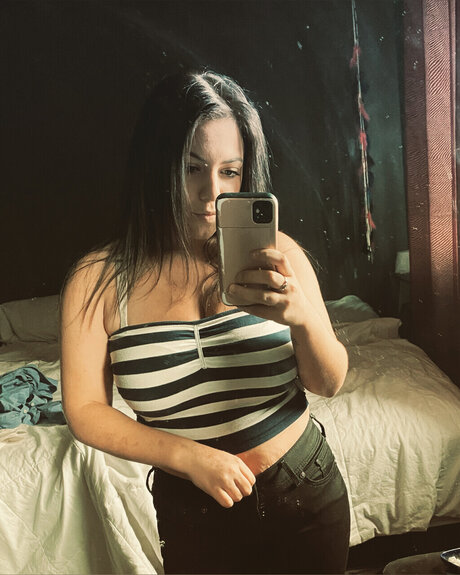 Foto di nudo di fuga di OnlyFans di Molly