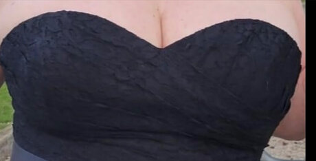 Nacktes geleaktes OnlyFans-Foto von Taylor Bednar