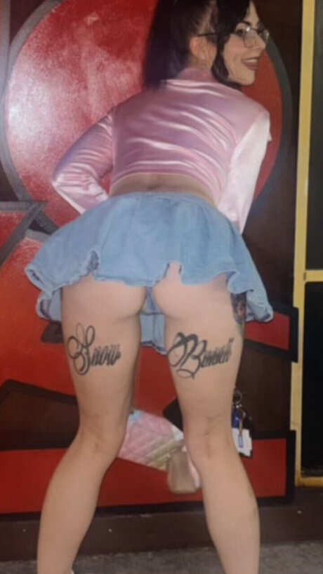 Nøgent lækket OnlyFans-billede af Lusciously Wet