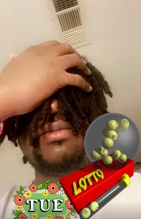 Foto nua vazada do OnlyFans de Larry Harrell