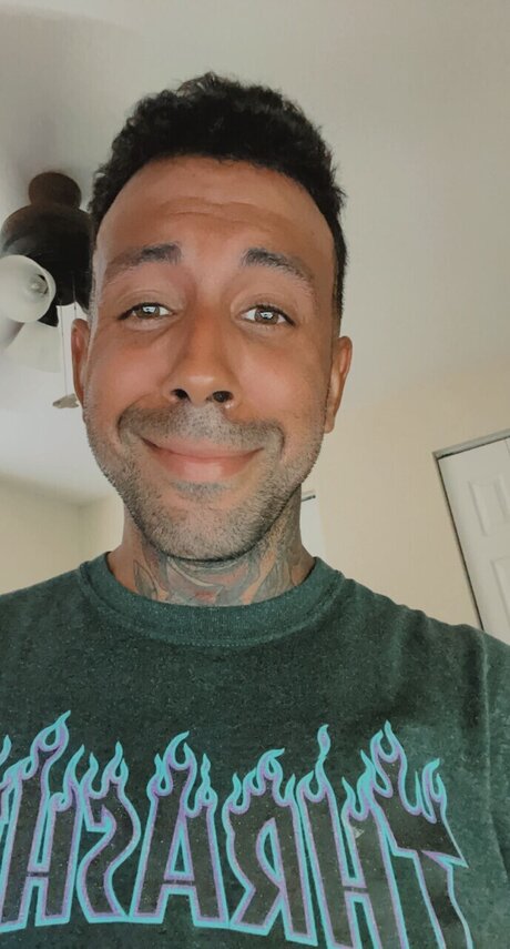 Naken läckt OnlyFans-bild av Verobeachboy91