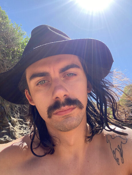 Foto nua vazada do OnlyFans de Logan Mercer