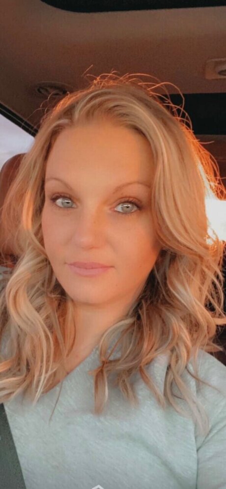 Nacktes geleaktes OnlyFans-Foto von Lindsey