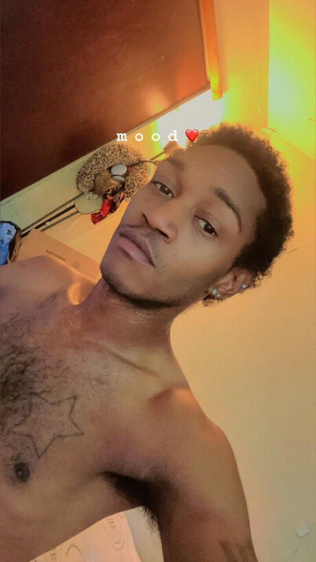 Nacktes geleaktes OnlyFans-Foto von Maddox