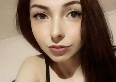 Alaston vuotanut OnlyFans-kuva Babykia