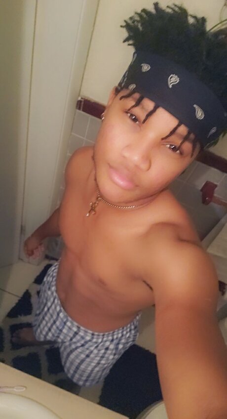 Обнаженная фотография утечки OnlyFans от Kidroyale