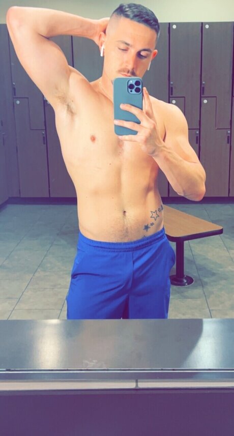 Naken läckt OnlyFans-bild av Carter Grey