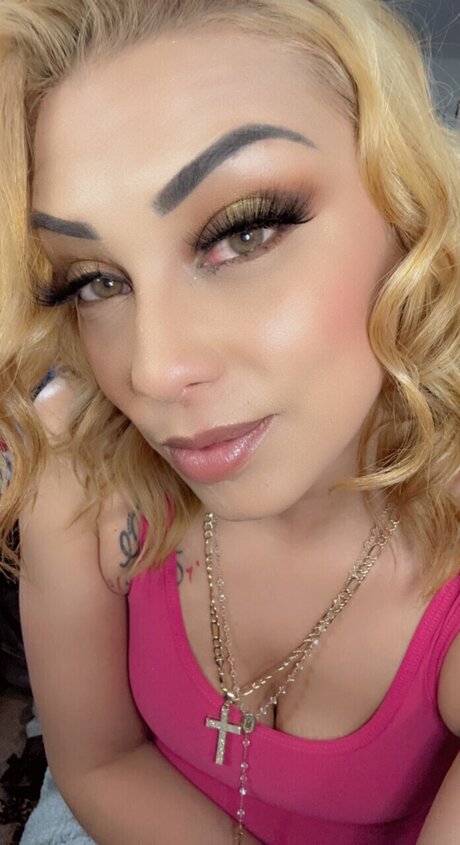 Naken läckt OnlyFans-bild av Gigis Playhouse 
