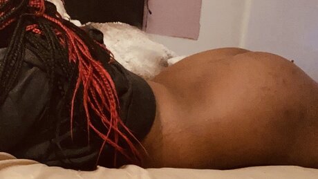 Naken läckt OnlyFans-bild av Theblackgoddessx
