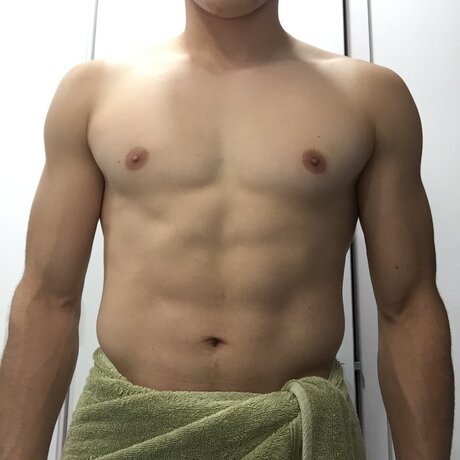 Foto di nudo di fuga di OnlyFans di Adam Watson