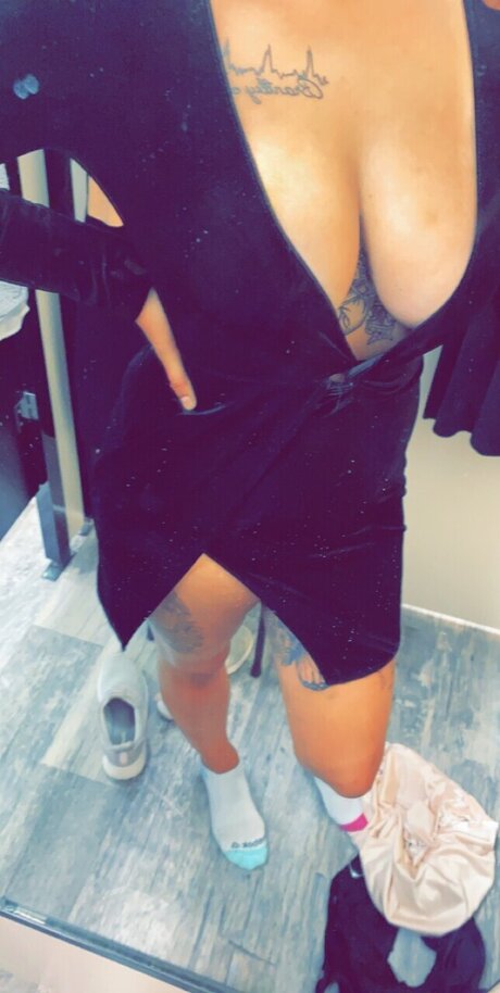 Обнаженная фотография утечки OnlyFans от Honey