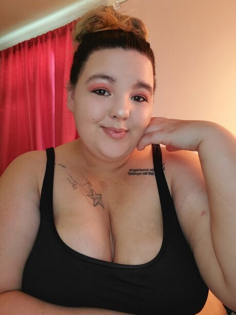 Foto di nudo di fuga di OnlyFans di Chelle