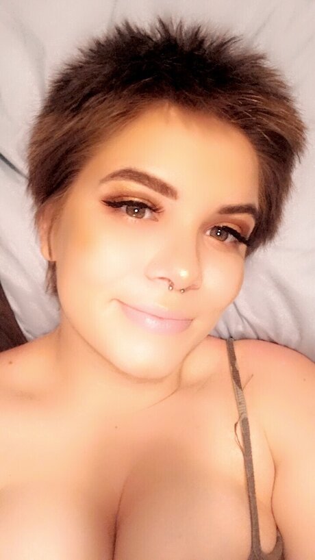 Nacktes geleaktes OnlyFans-Foto von Sammie